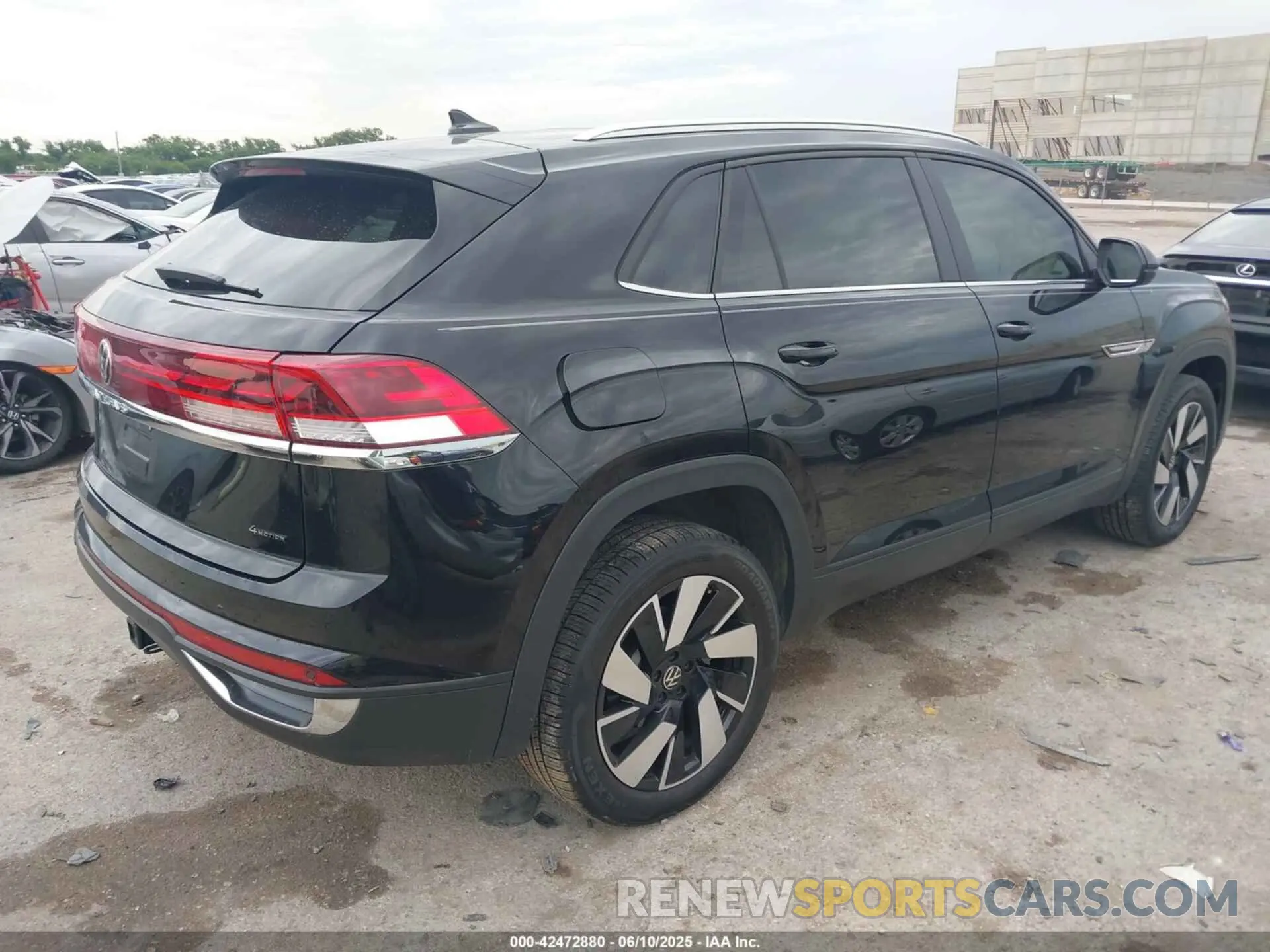 4 fotografías del automóvil dañado 1V2KE2CA3RC253673 VOLKSWAGEN ATLAS CROSS SPORT 2024