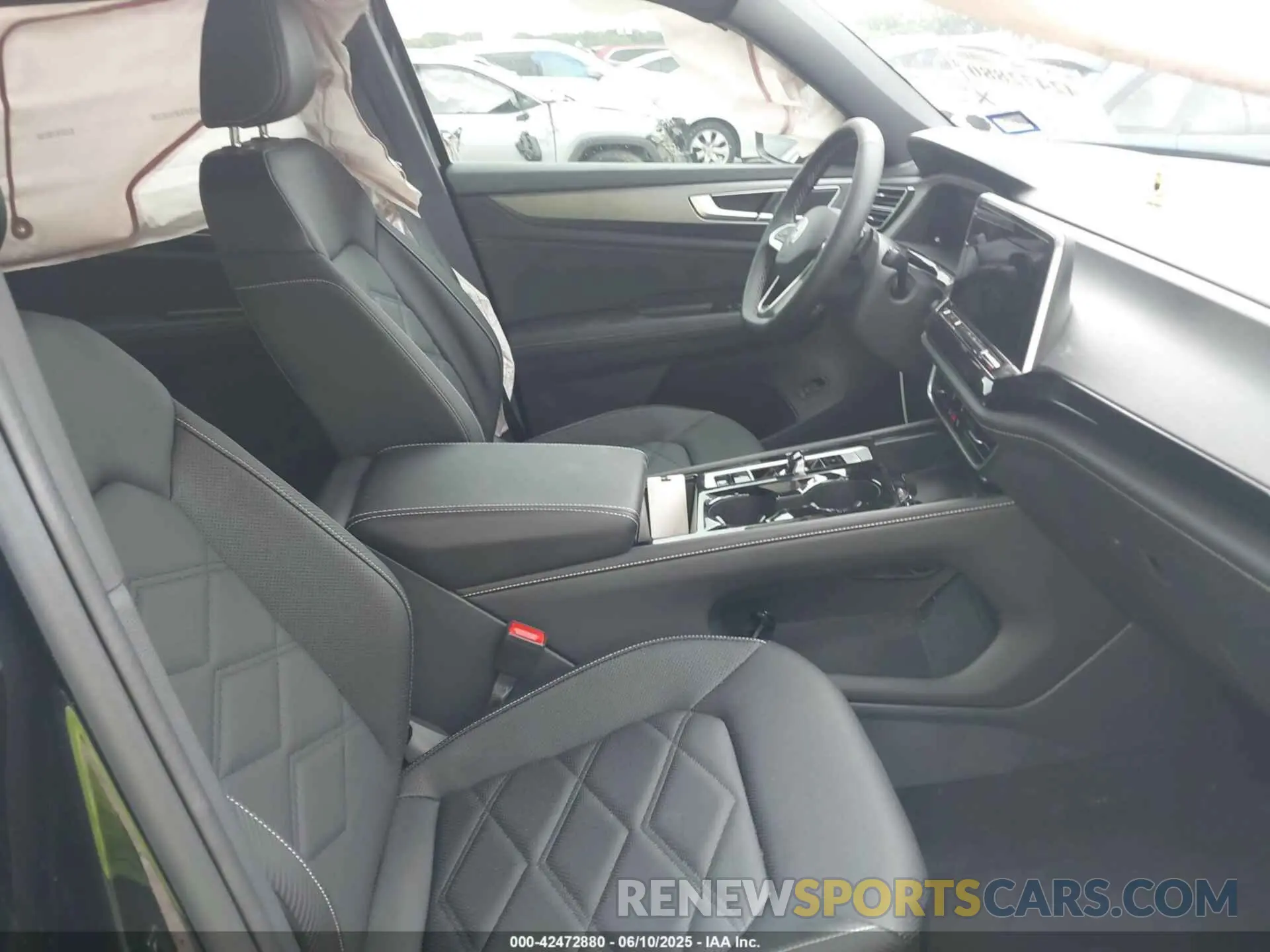5 fotografías del automóvil dañado 1V2KE2CA3RC253673 VOLKSWAGEN ATLAS CROSS SPORT 2024
