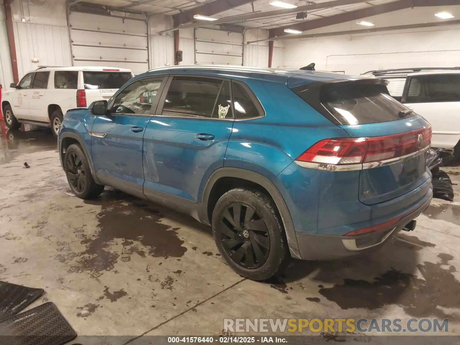 3 fotografías del automóvil dañado 1V2KE2CA6RC203639 VOLKSWAGEN ATLAS CROSS SPORT 2024
