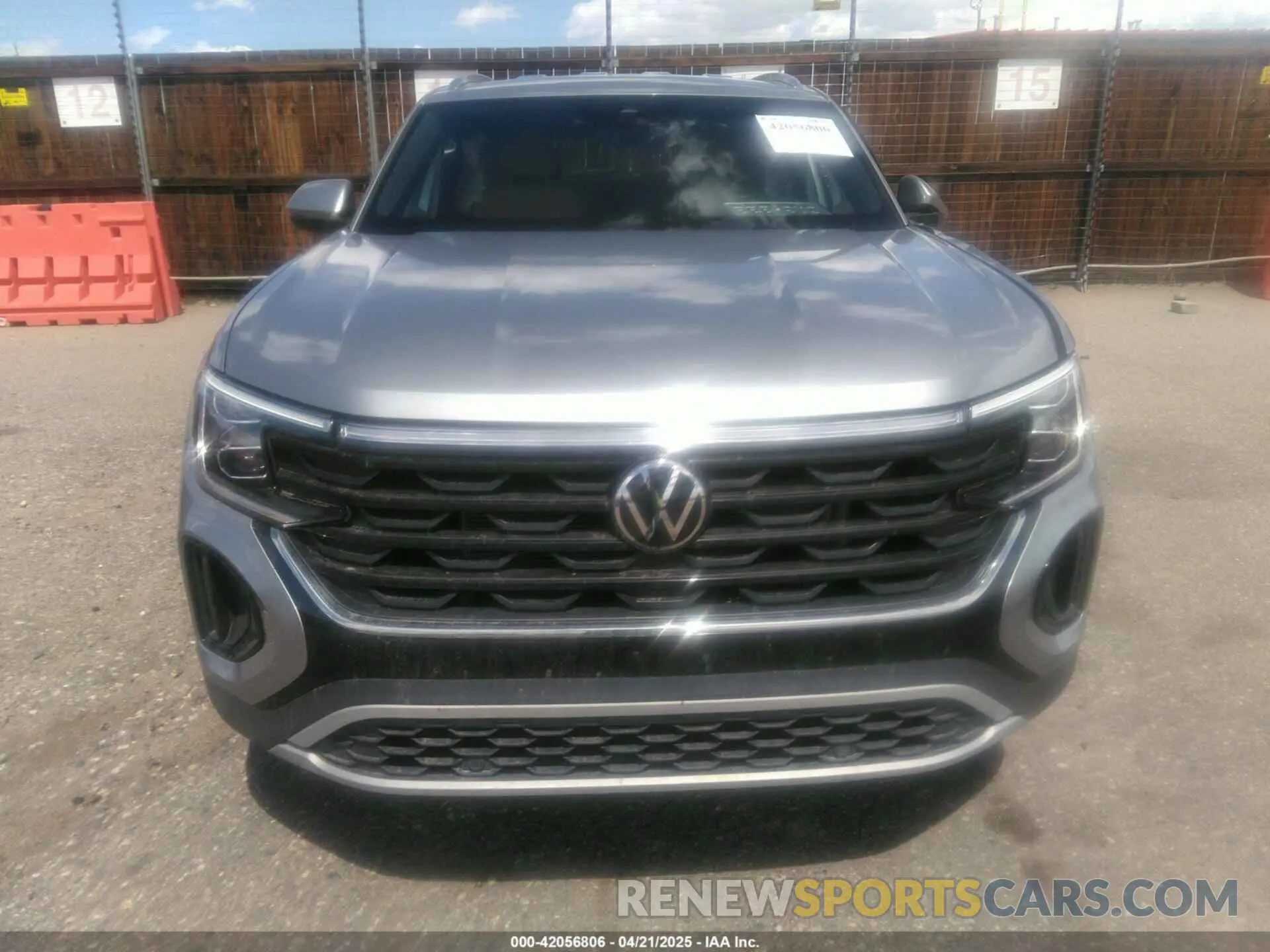 12 fotografías del automóvil dañado 1V2LE2CAXRC206712 VOLKSWAGEN ATLAS CROSS SPORT 2024