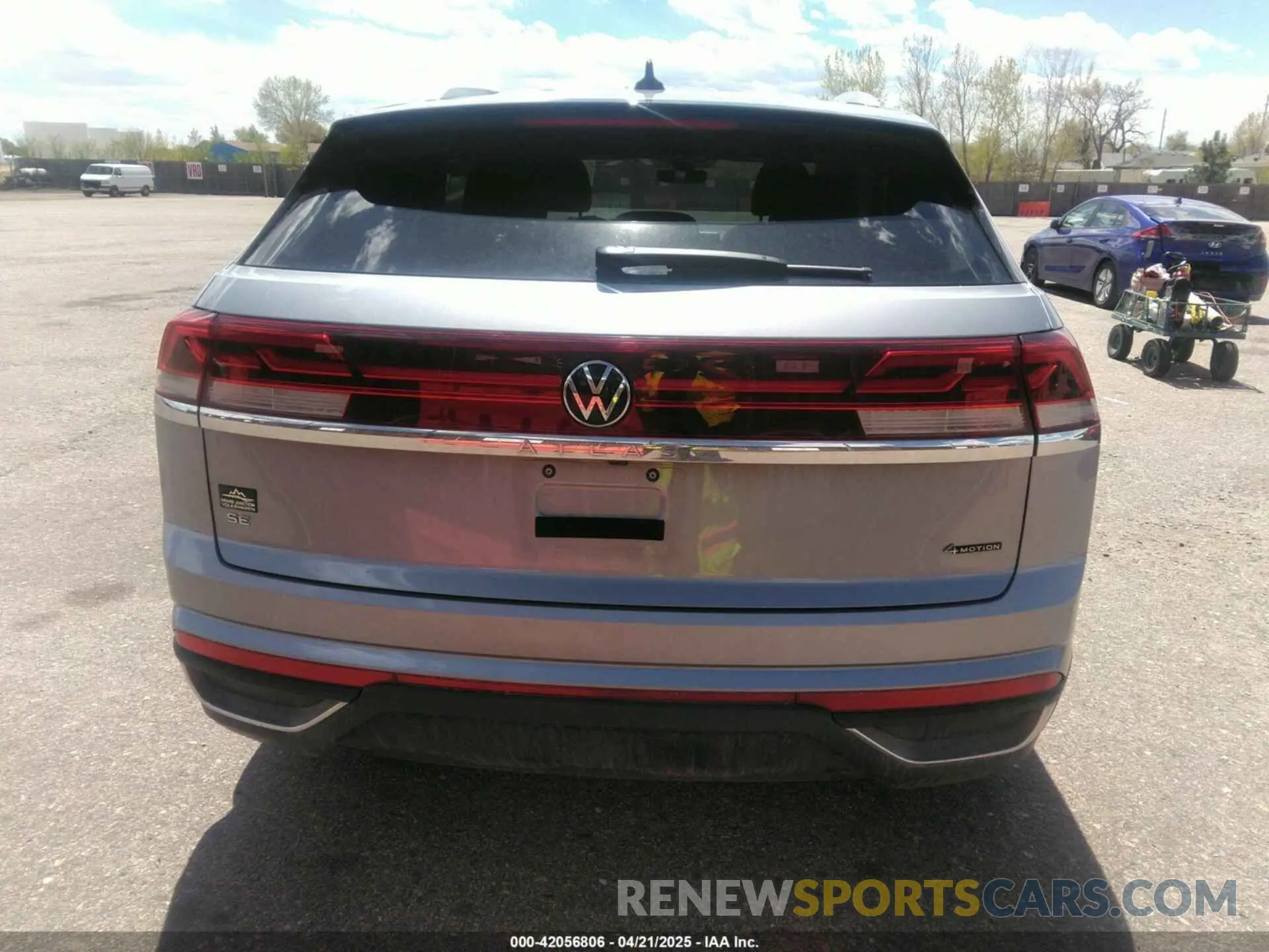 16 fotografías del automóvil dañado 1V2LE2CAXRC206712 VOLKSWAGEN ATLAS CROSS SPORT 2024