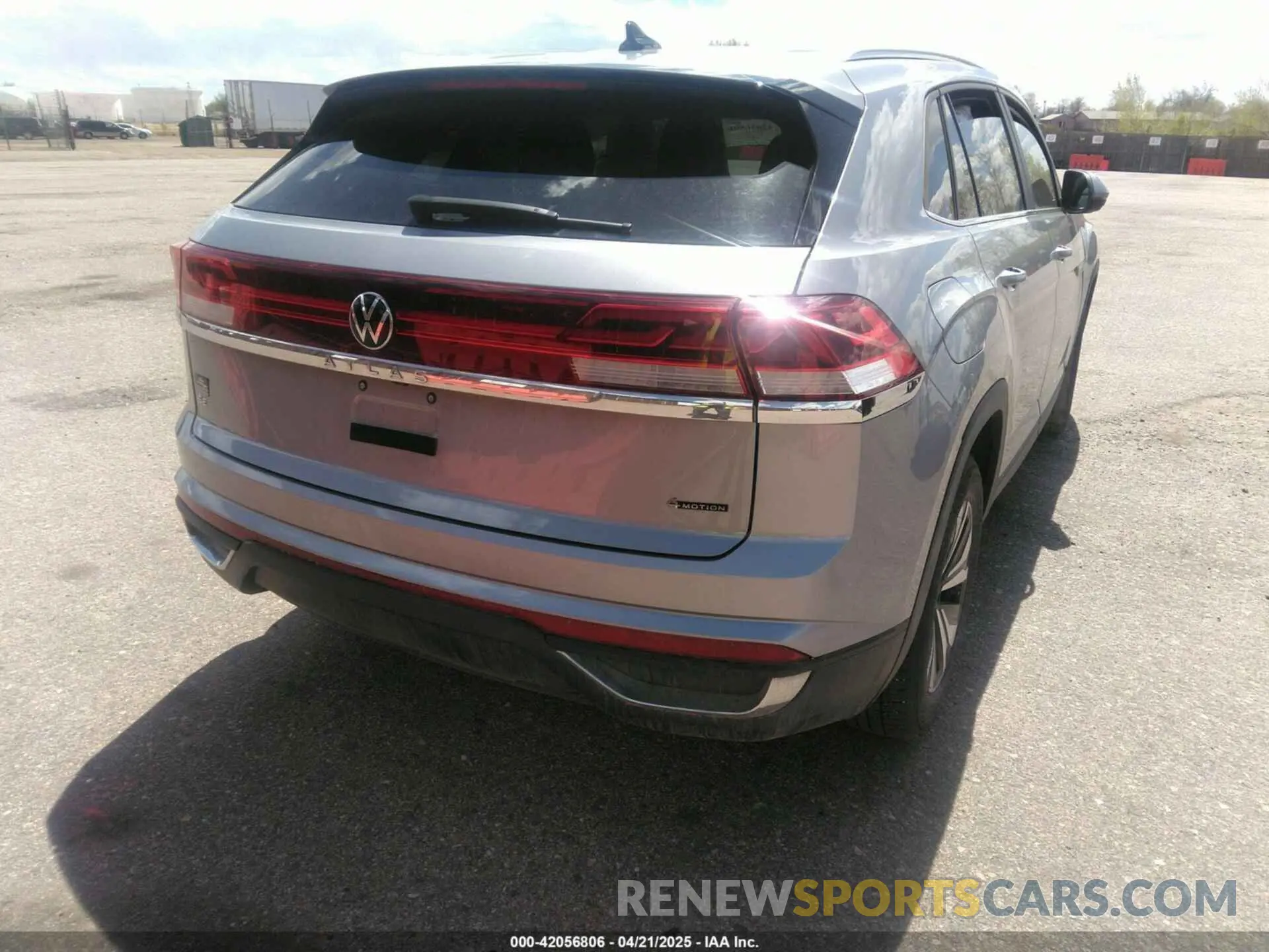 4 fotografías del automóvil dañado 1V2LE2CAXRC206712 VOLKSWAGEN ATLAS CROSS SPORT 2024