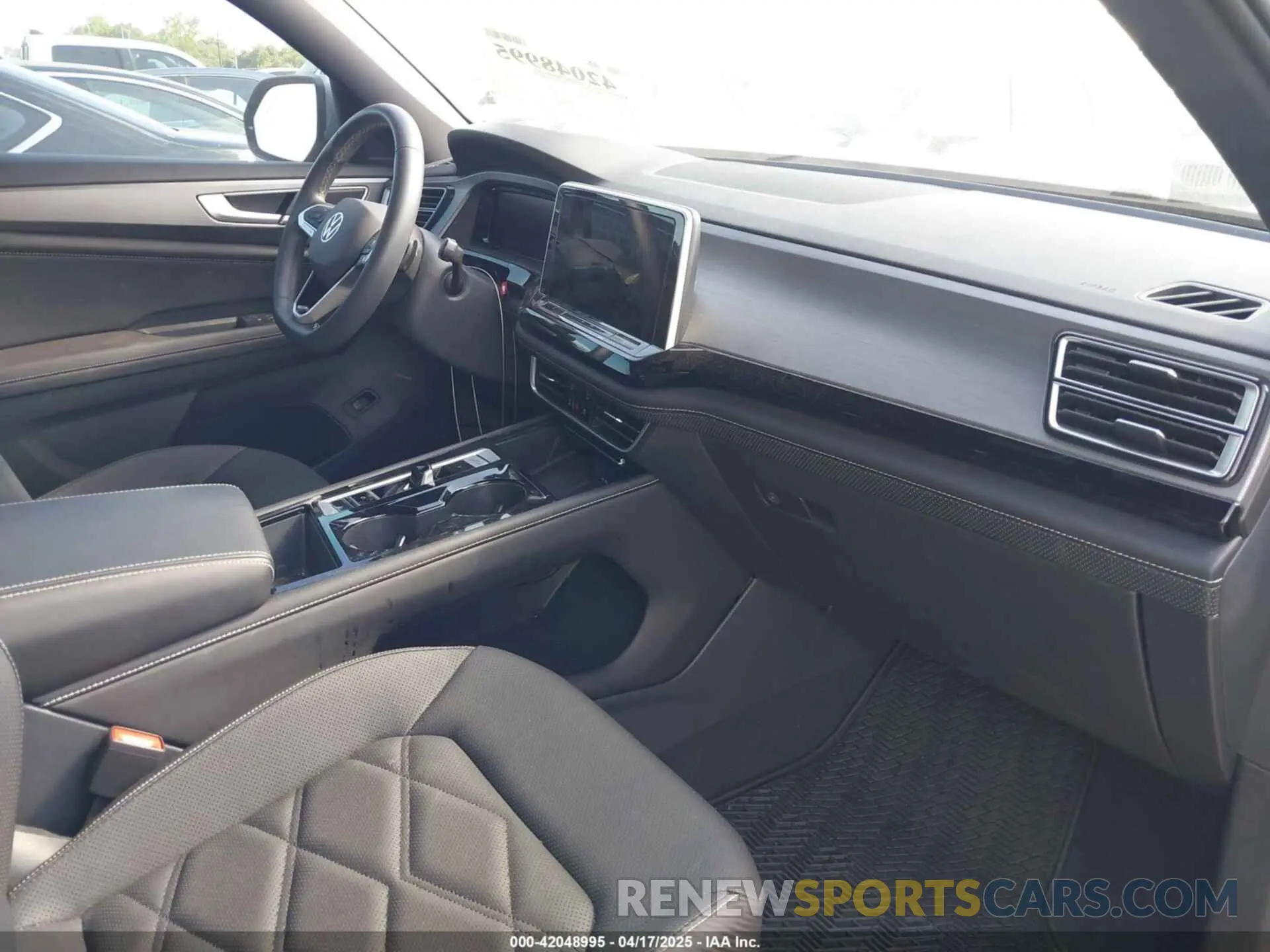 5 fotografías del automóvil dañado 1V2WE2CA0RC201550 VOLKSWAGEN ATLAS CROSS SPORT 2024