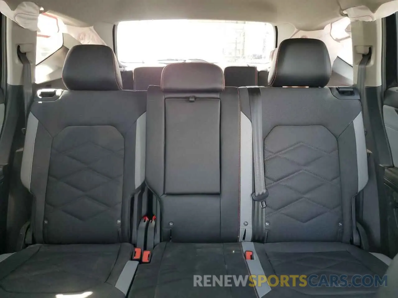 10 fotografías del automóvil dañado 1V2CR2CA0RC556421 VOLKSWAGEN ATLAS PEAK 2024
