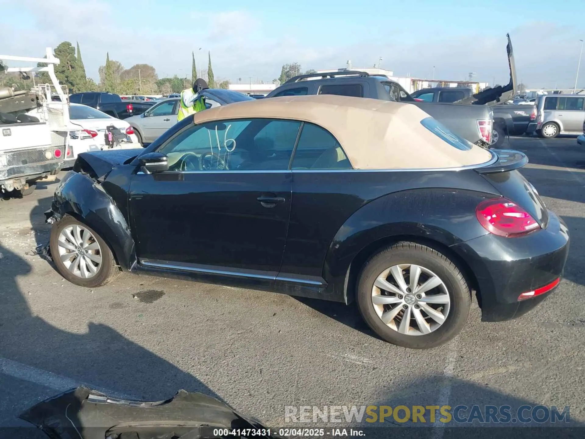 15 fotografías del automóvil dañado 3VW5DAAT3KM511269 VOLKSWAGEN BEETLE 2019