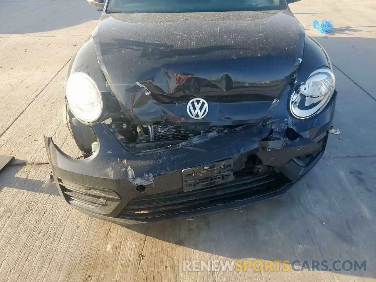 11 fotografías del automóvil dañado 3VWFD7AT1KM708237 VOLKSWAGEN BEETLE 2019