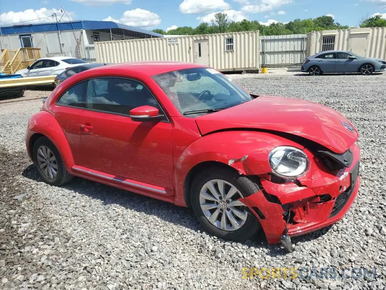 4 fotografías del automóvil dañado 3VWFD7AT5KM710895 VOLKSWAGEN BEETLE 2019