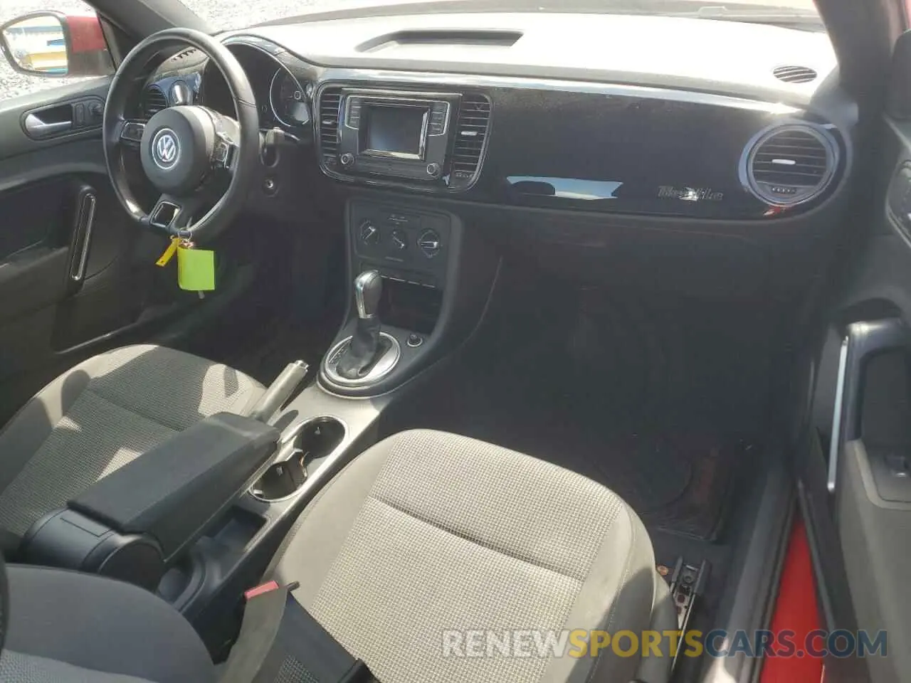 8 fotografías del automóvil dañado 3VWFD7AT5KM710895 VOLKSWAGEN BEETLE 2019
