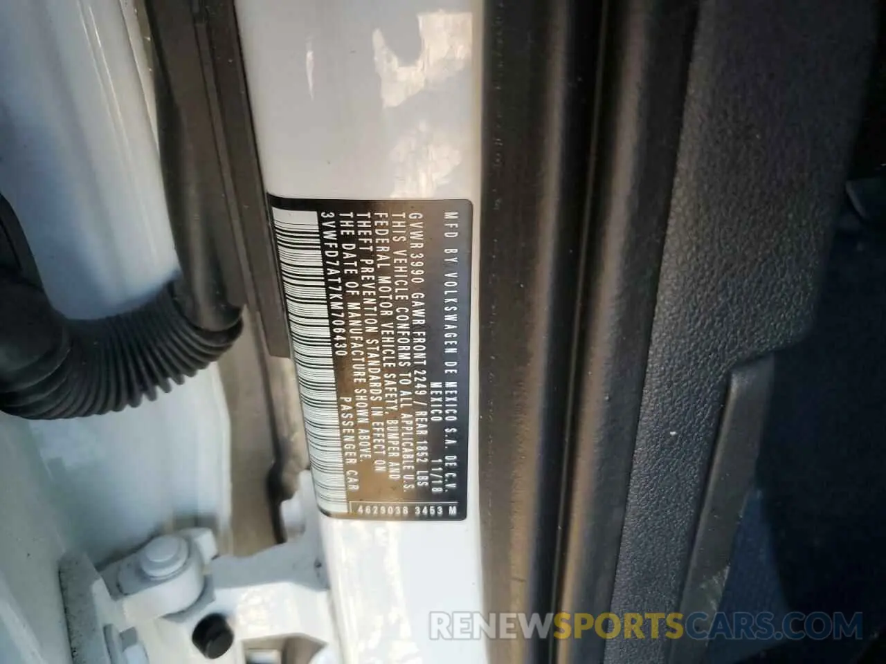 12 fotografías del automóvil dañado 3VWFD7AT7KM706430 VOLKSWAGEN BEETLE 2019
