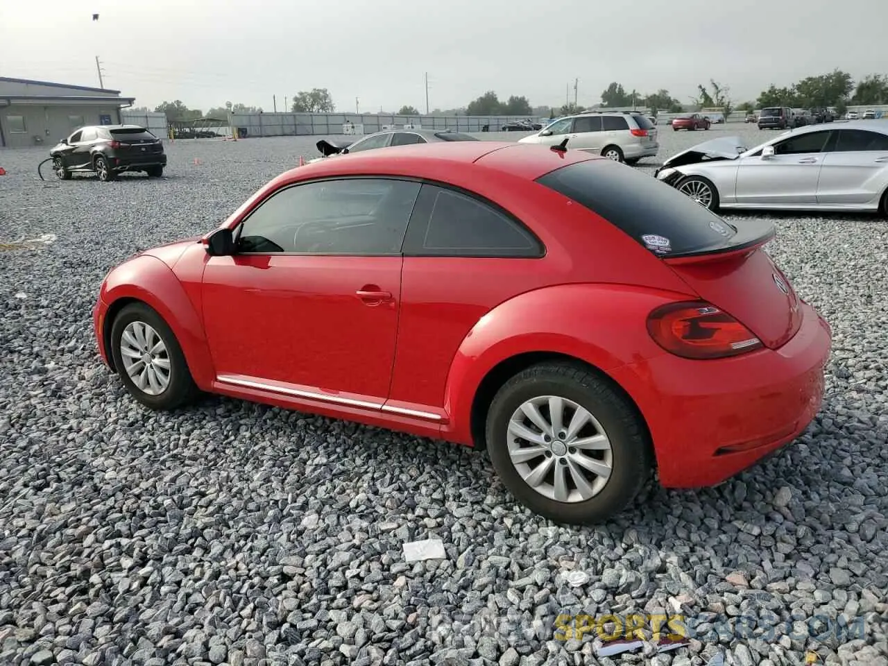 2 fotografías del automóvil dañado 3VWFD7AT9KM710866 VOLKSWAGEN BEETLE 2019