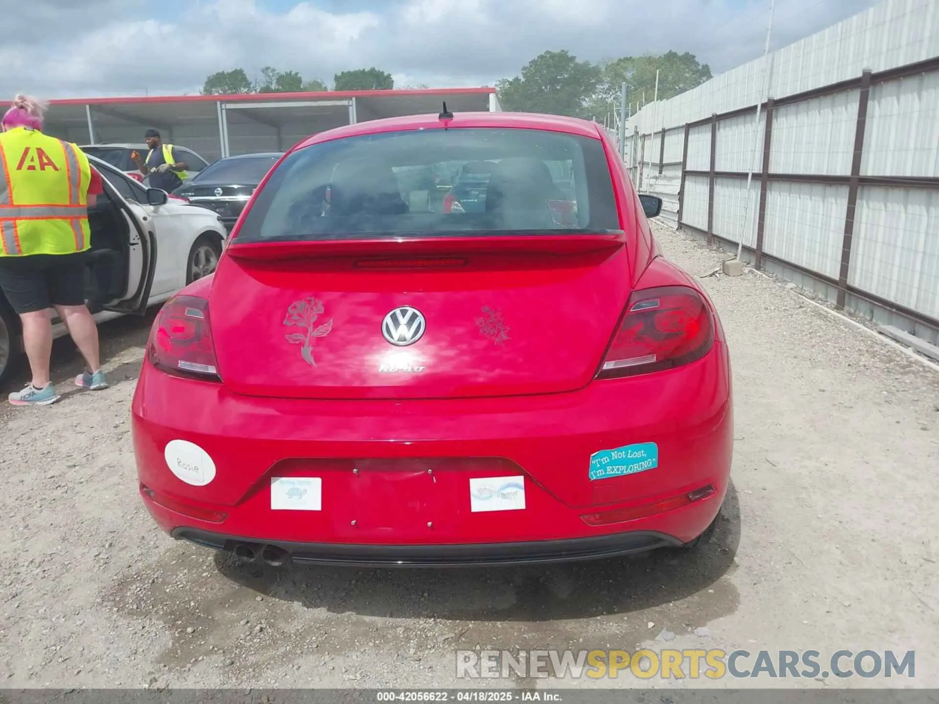 17 fotografías del automóvil dañado 3VWFD7ATXKM712450 VOLKSWAGEN BEETLE 2019