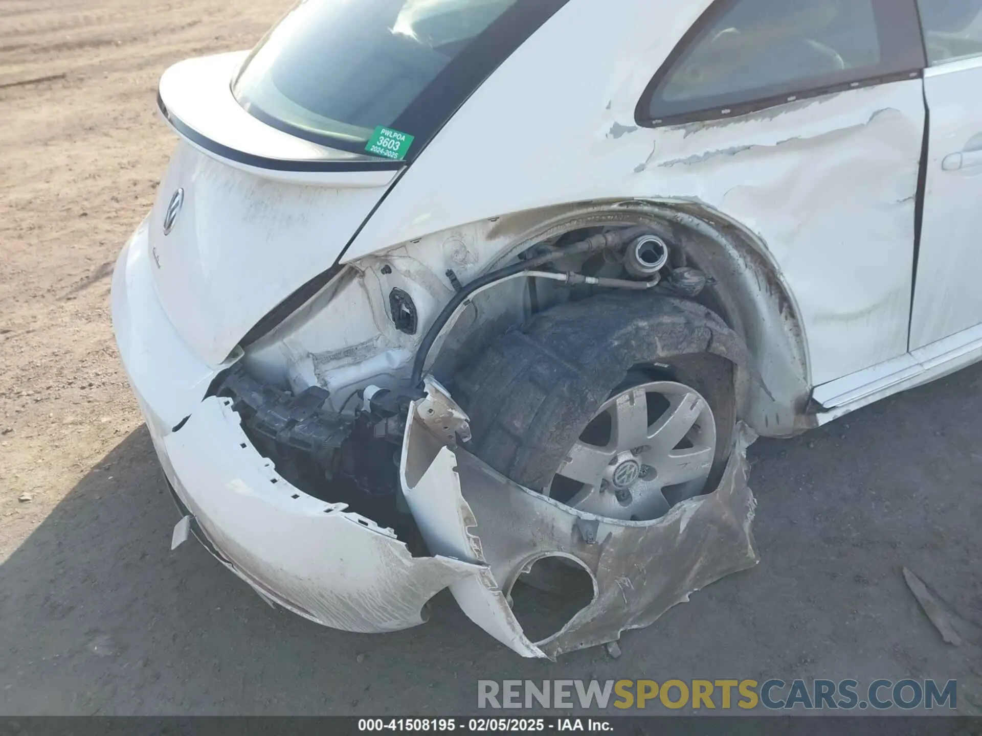 6 fotografías del automóvil dañado 3VWJD7AT6KM713525 VOLKSWAGEN BEETLE 2019