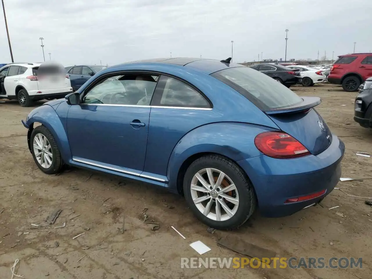 2 fotografías del automóvil dañado 3VWJD7ATXKM716699 VOLKSWAGEN BEETLE 2019