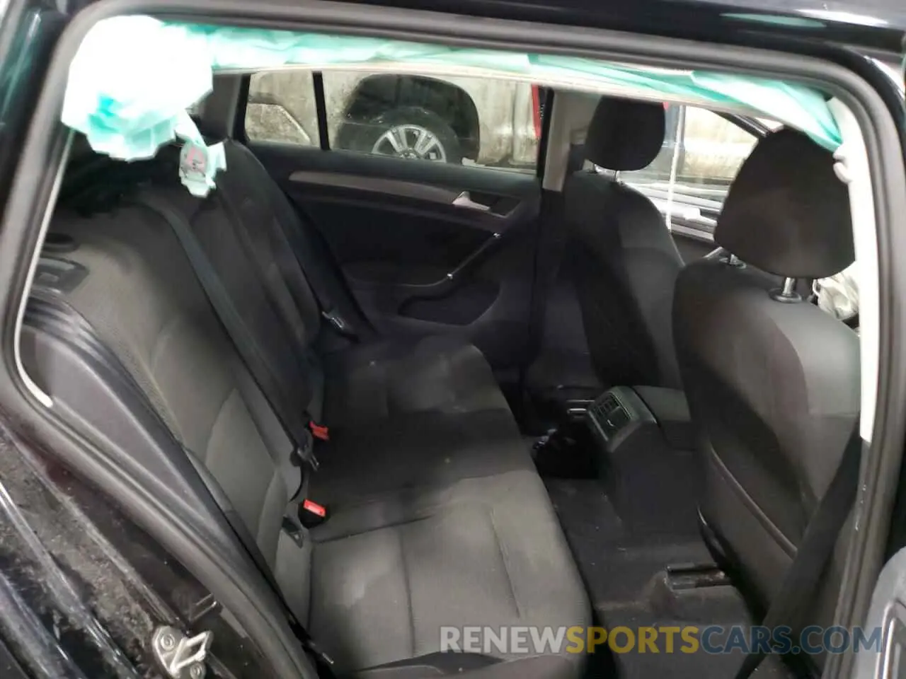 10 fotografías del automóvil dañado 3VW217AU7KM505546 VOLKSWAGEN GOLF 2019