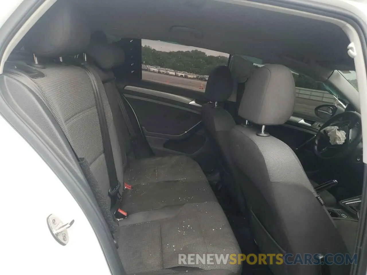 10 fotografías del automóvil dañado 3VWG57AU3KM038412 VOLKSWAGEN GOLF 2019