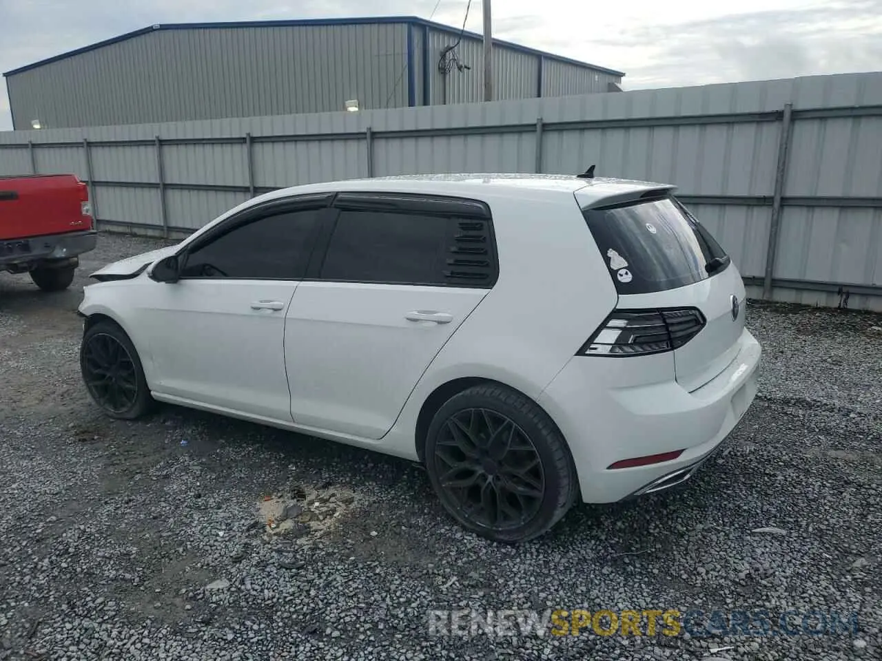 2 fotografías del automóvil dañado 3VWG57AU3KM038412 VOLKSWAGEN GOLF 2019