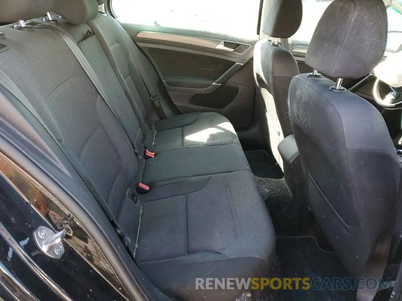 10 fotografías del automóvil dañado 3VWG57AU6KM019756 VOLKSWAGEN GOLF 2019