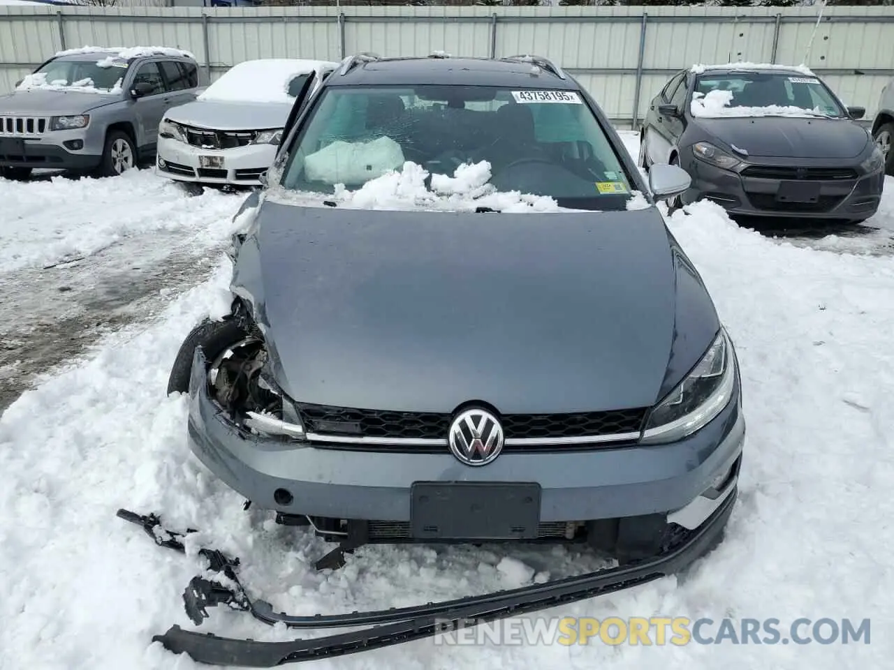 5 fotografías del automóvil dañado 3VWH17AU0KM524546 VOLKSWAGEN GOLF 2019