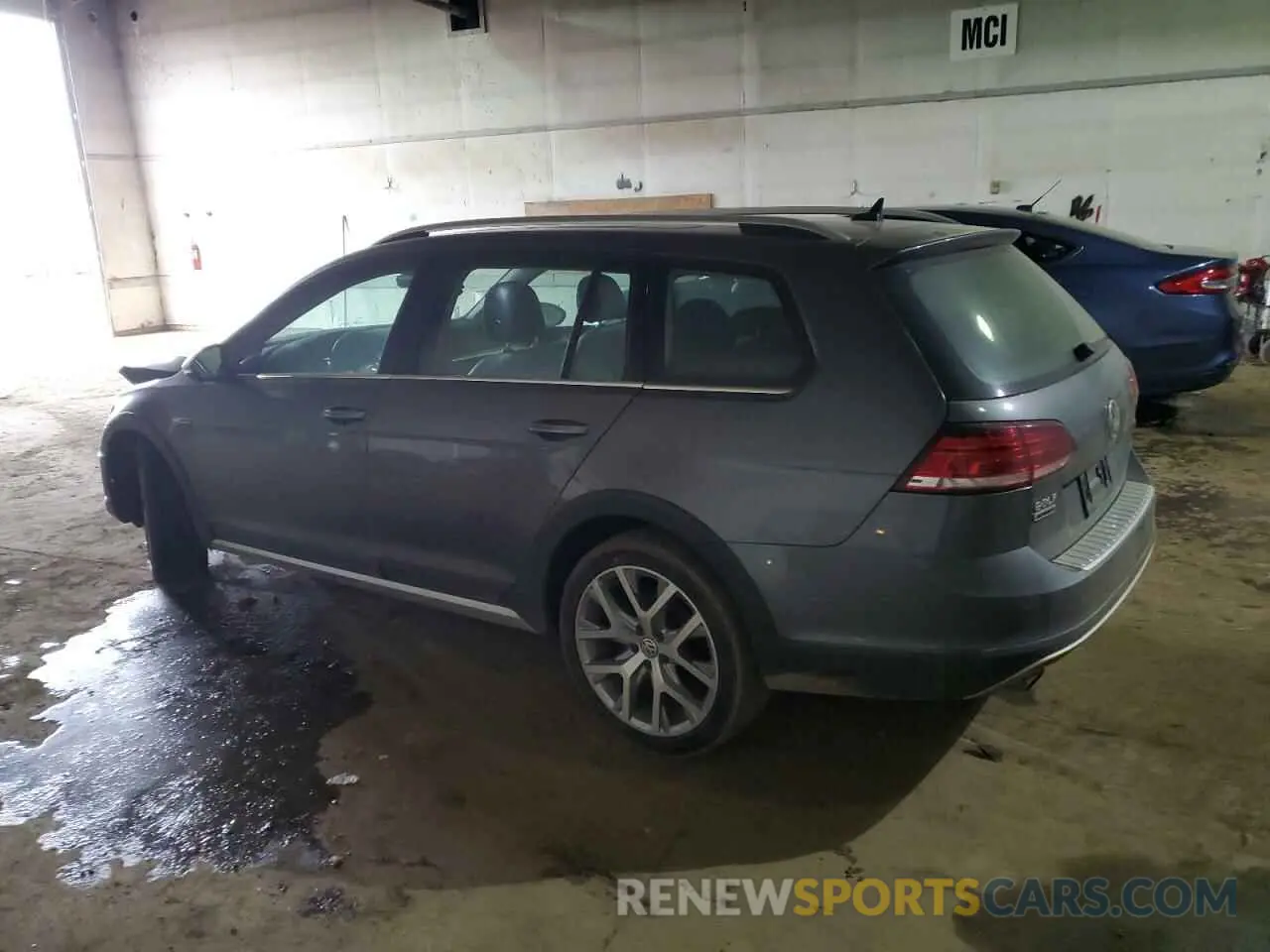 2 fotografías del automóvil dañado 3VWM17AU5KM519986 VOLKSWAGEN GOLF 2019