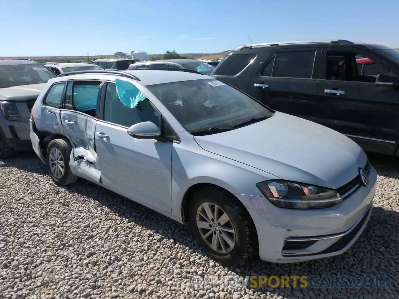 4 fotografías del automóvil dañado 3VWT57AUXKM506683 VOLKSWAGEN GOLF 2019