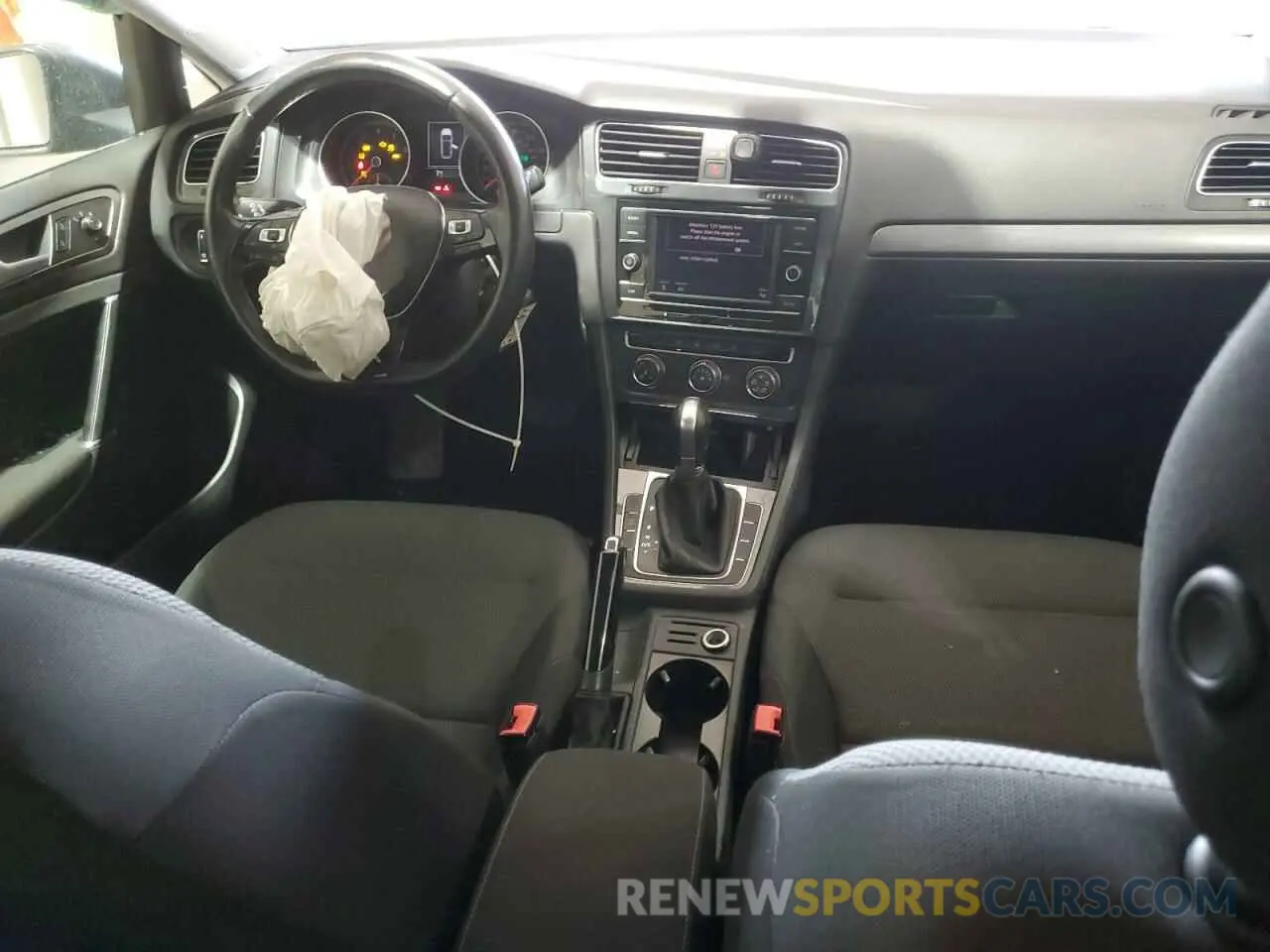 8 fotografías del automóvil dañado 3VWY57AU4KM512582 VOLKSWAGEN GOLF 2019