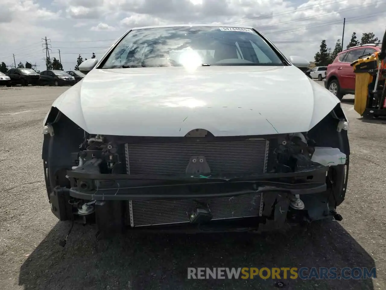 5 fotografías del automóvil dañado WVWPR7AU6KW913862 VOLKSWAGEN GOLF 2019