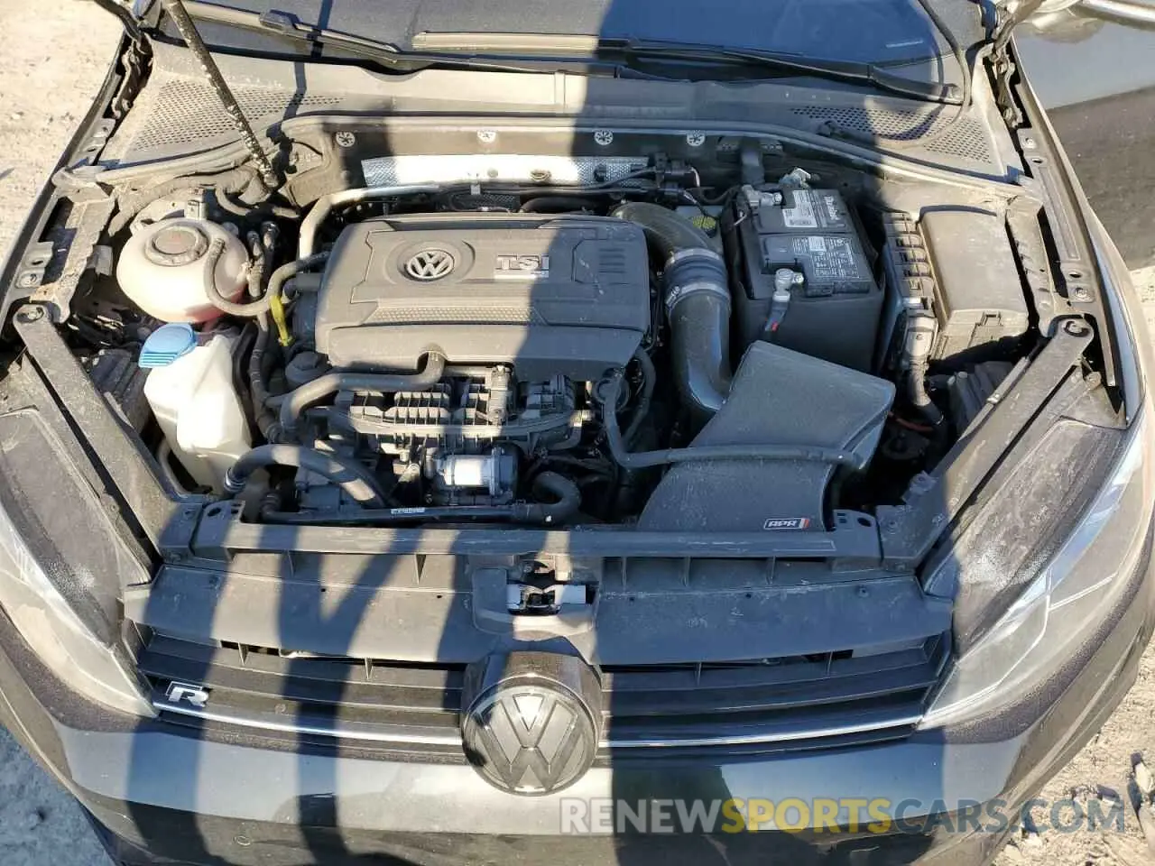 11 fotografías del automóvil dañado WVWVA7AU4KW228628 VOLKSWAGEN GOLF 2019