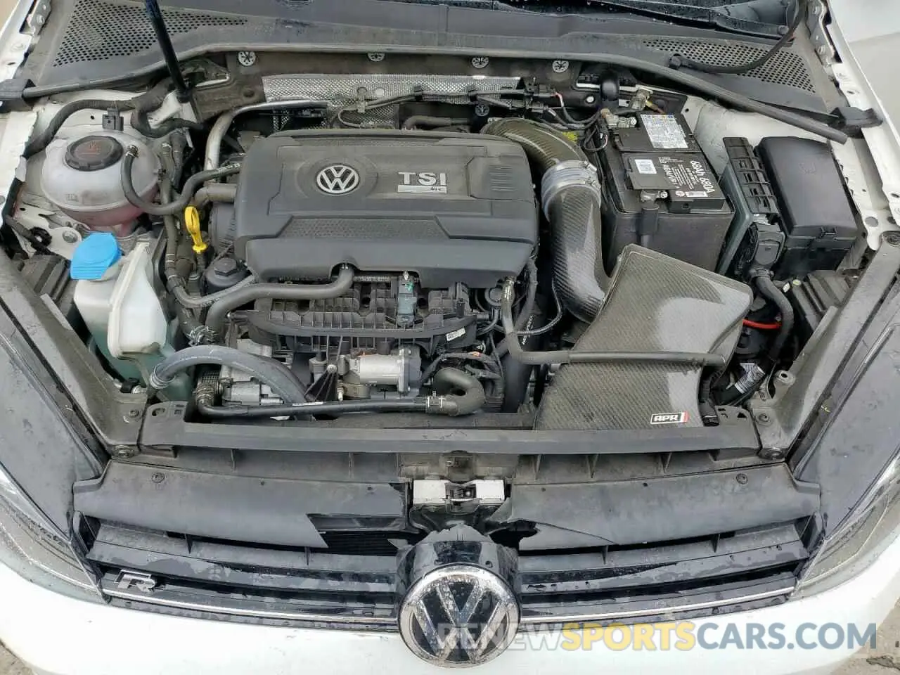 11 fotografías del automóvil dañado WVWVA7AU9KW148757 VOLKSWAGEN GOLF 2019