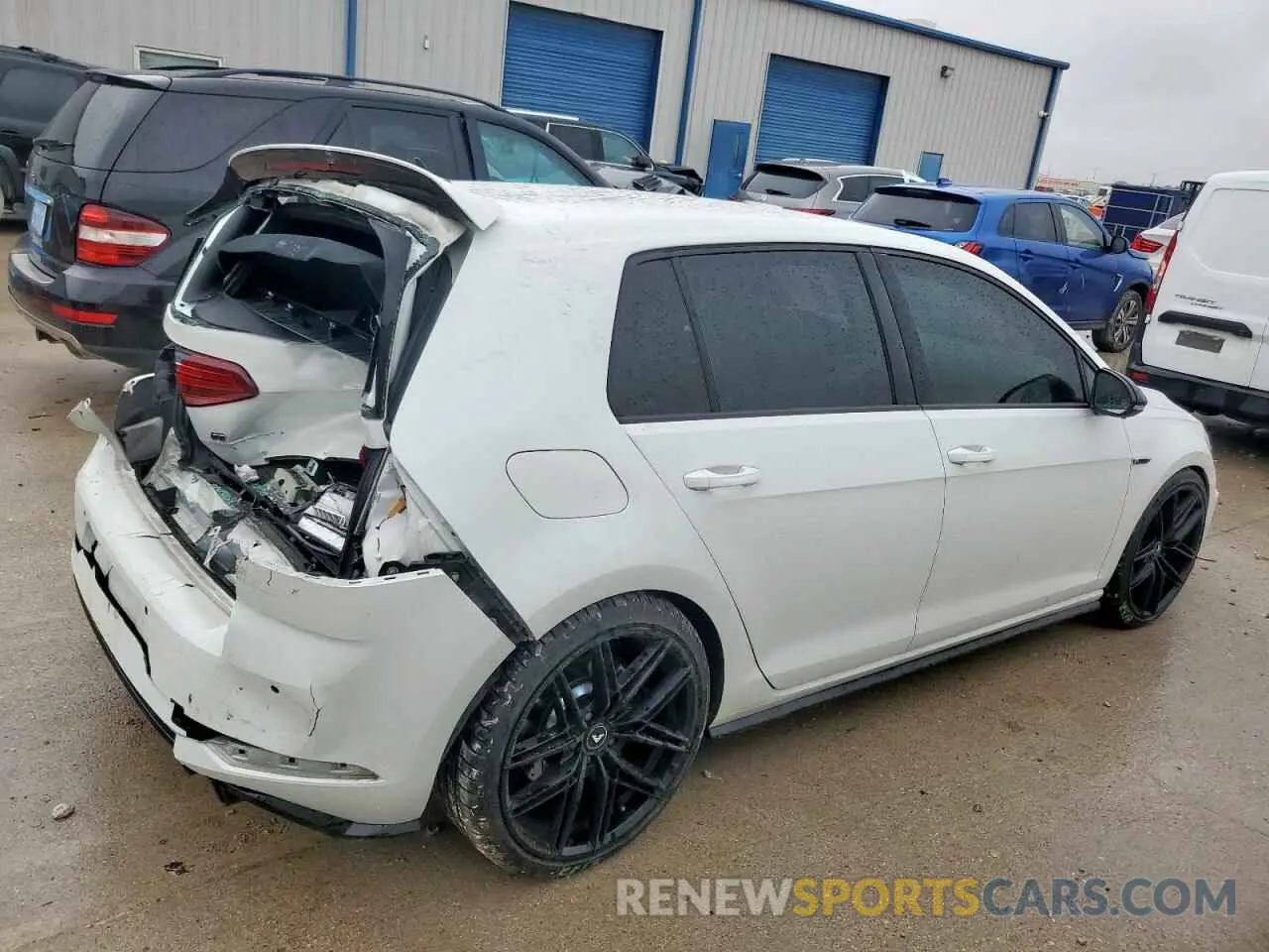3 fotografías del automóvil dañado WVWVA7AU9KW148757 VOLKSWAGEN GOLF 2019