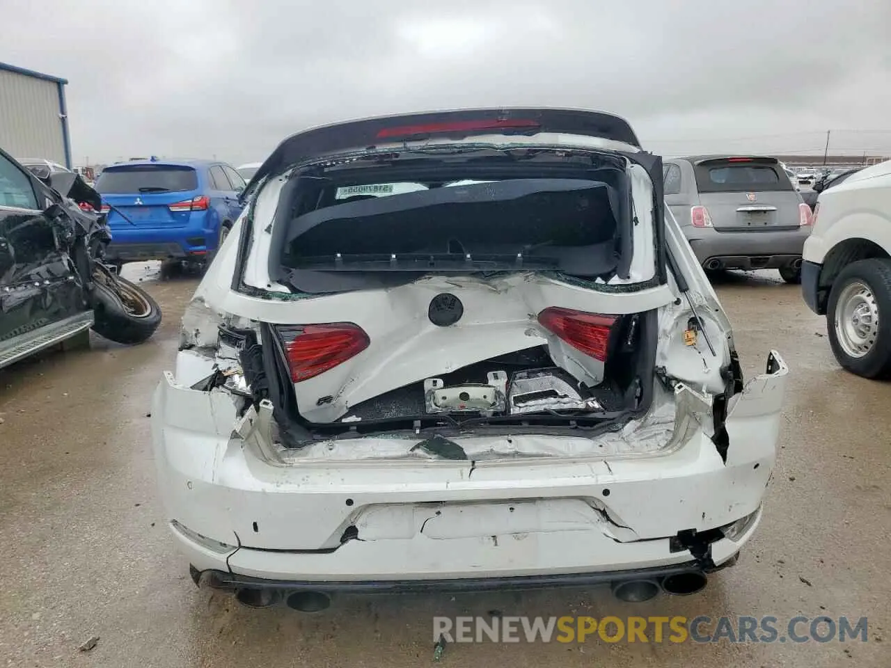 6 fotografías del automóvil dañado WVWVA7AU9KW148757 VOLKSWAGEN GOLF 2019
