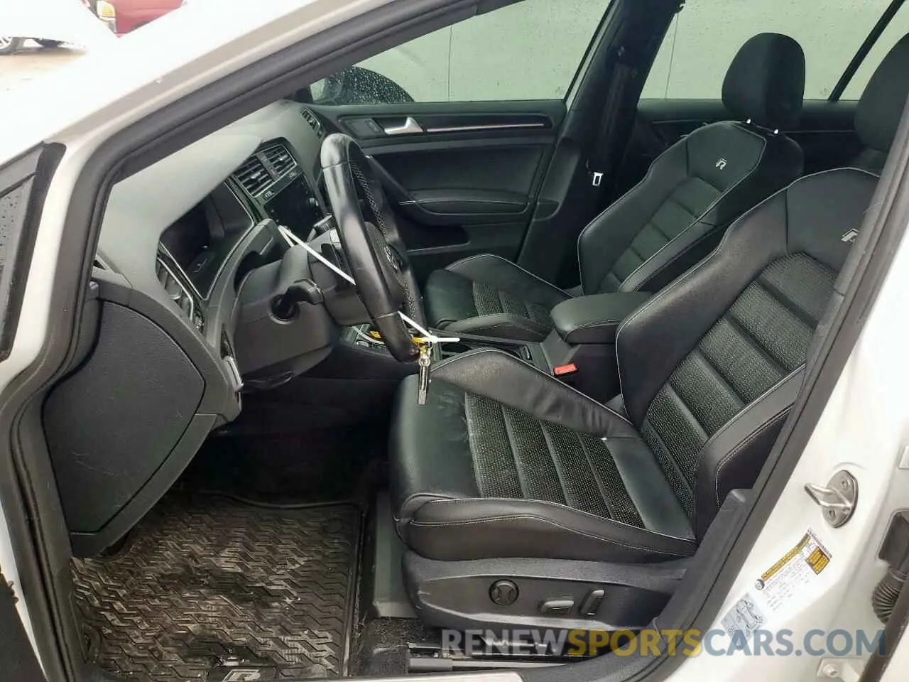 7 fotografías del automóvil dañado WVWVA7AU9KW148757 VOLKSWAGEN GOLF 2019