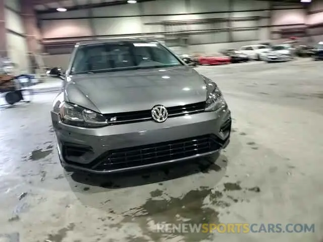 14 fotografías del automóvil dañado WVWWA7AU4KW225264 VOLKSWAGEN GOLF 2019