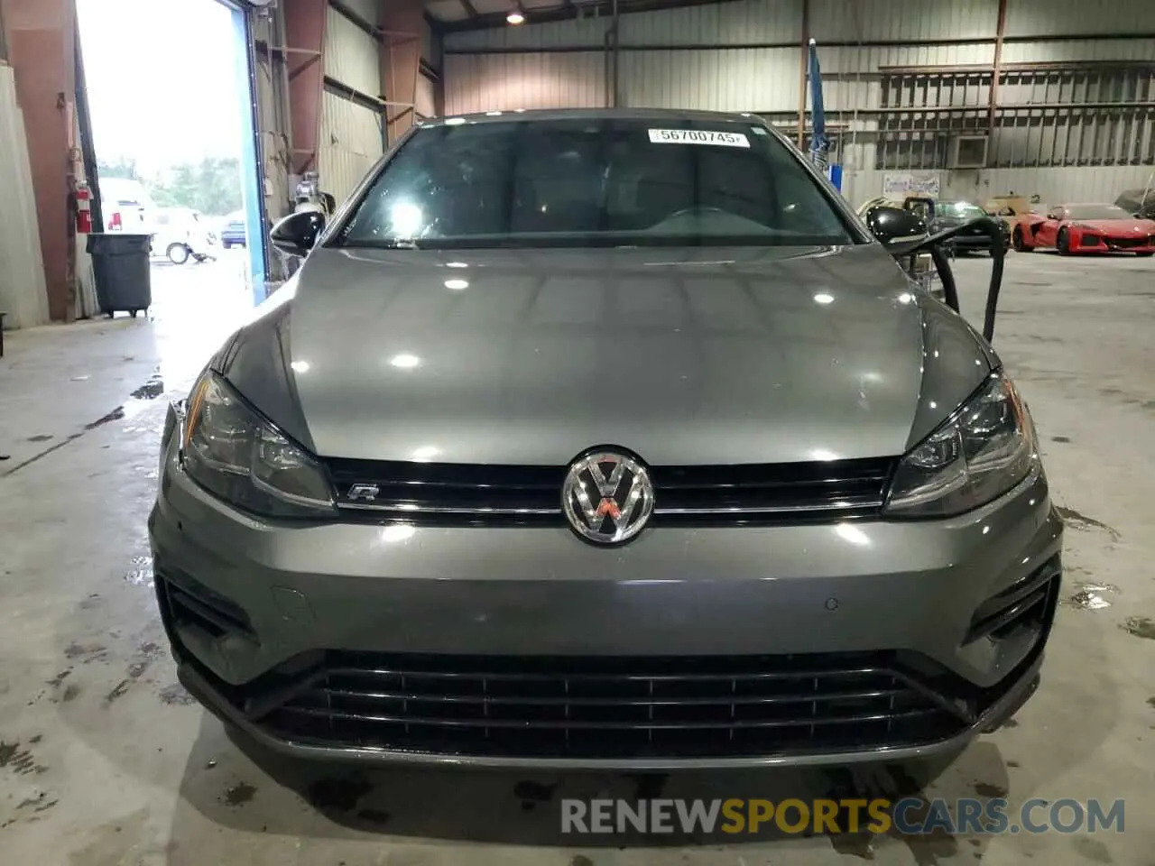 5 fotografías del automóvil dañado WVWWA7AU4KW225264 VOLKSWAGEN GOLF 2019