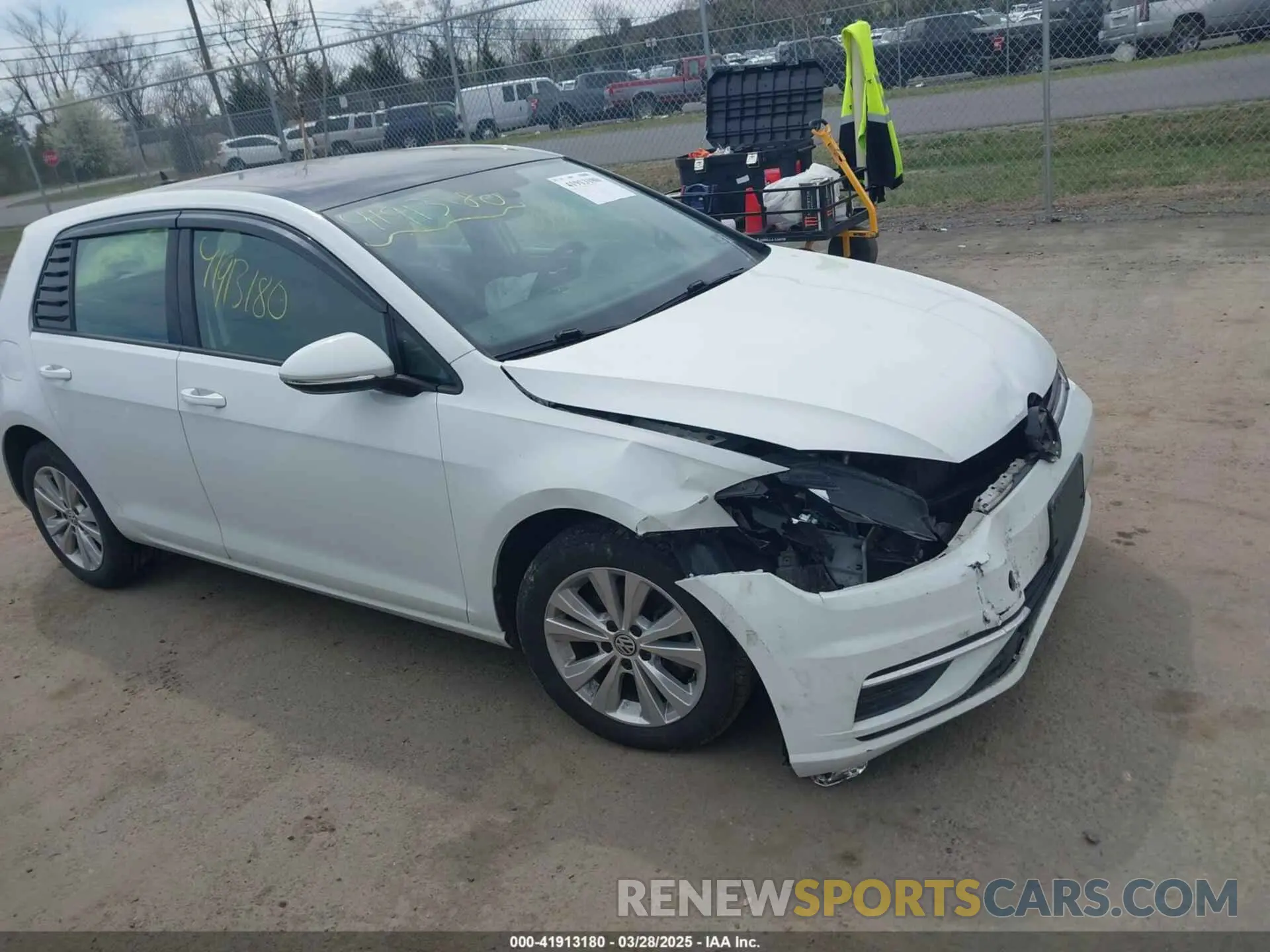1 fotografías del automóvil dañado 3VWG57AU0LM004011 VOLKSWAGEN GOLF 2020