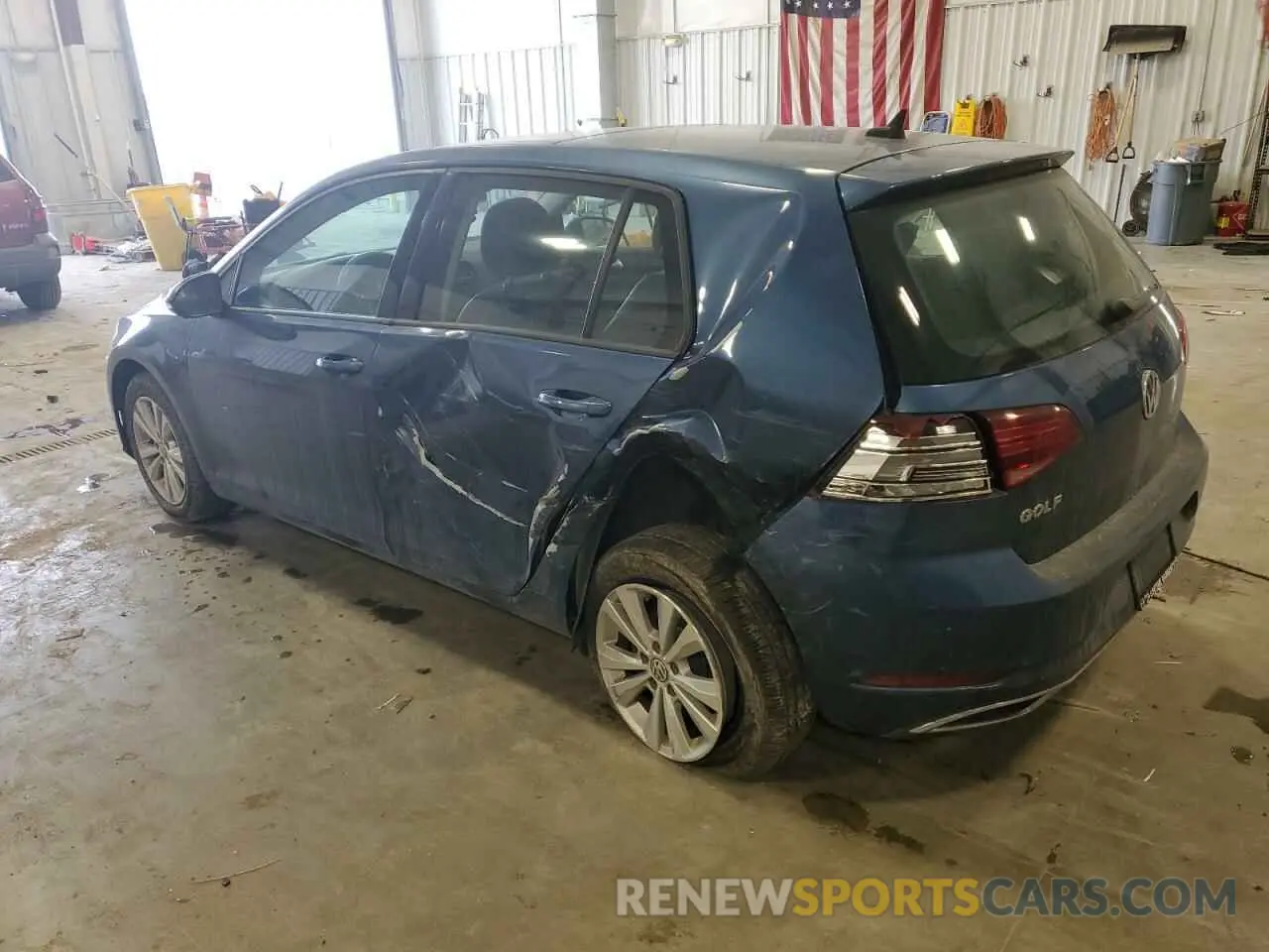 2 fotografías del automóvil dañado 3VWG57AU7LM000411 VOLKSWAGEN GOLF 2020