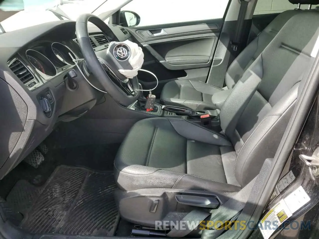 7 fotografías del automóvil dañado 3VWG57AUXLM010320 VOLKSWAGEN GOLF 2020