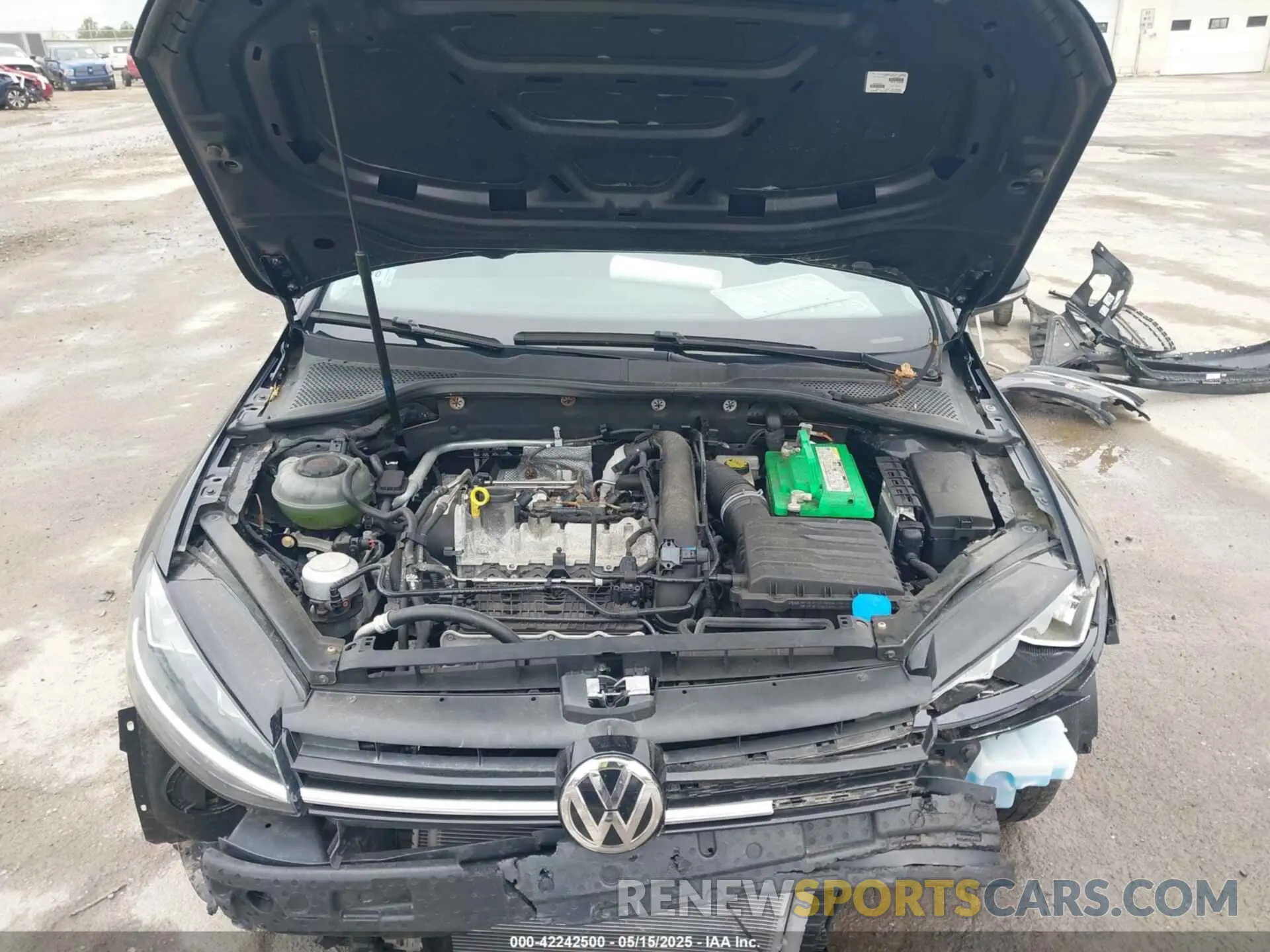 10 fotografías del automóvil dañado 3VWW57AU2LM009352 VOLKSWAGEN GOLF 2020