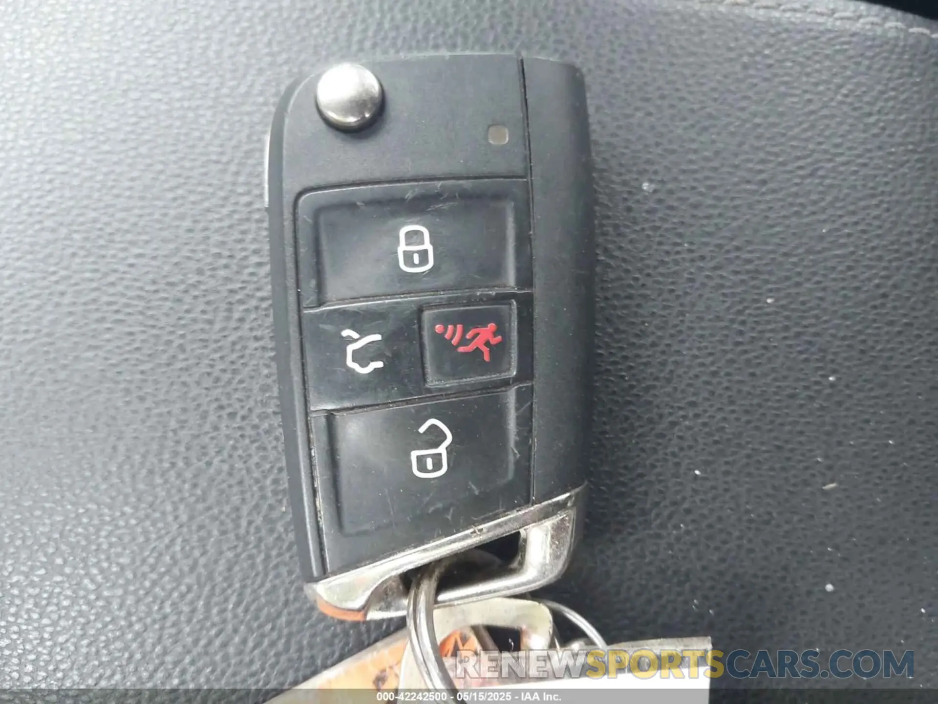 11 fotografías del automóvil dañado 3VWW57AU2LM009352 VOLKSWAGEN GOLF 2020