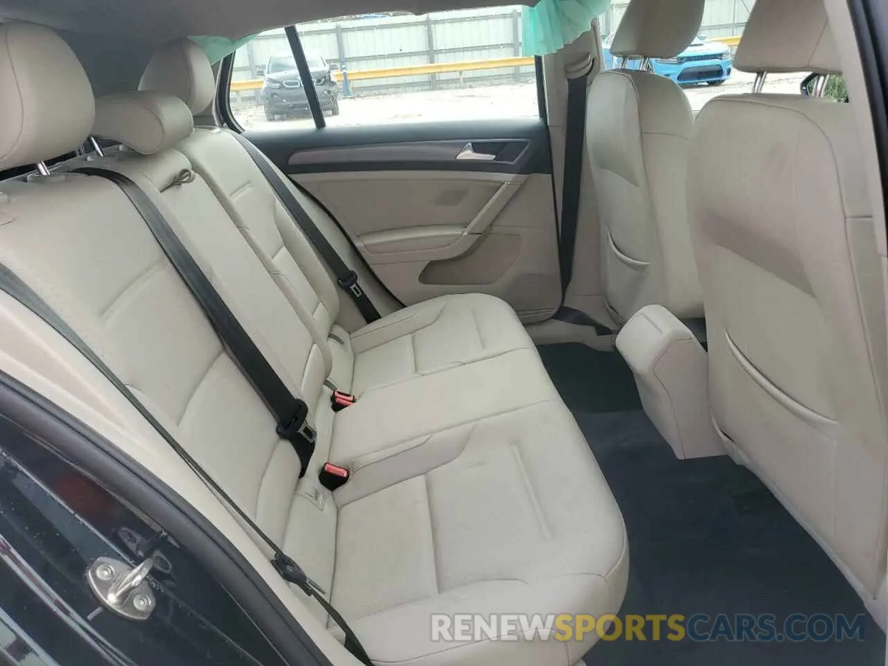 11 fotografías del automóvil dañado 3VWG57AU2MM007509 VOLKSWAGEN GOLF 2021