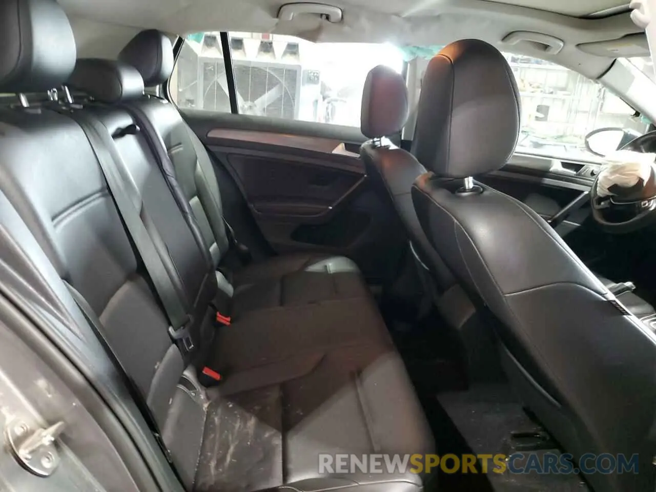 10 fotografías del automóvil dañado 3VWG57AU5MM011862 VOLKSWAGEN GOLF 2021