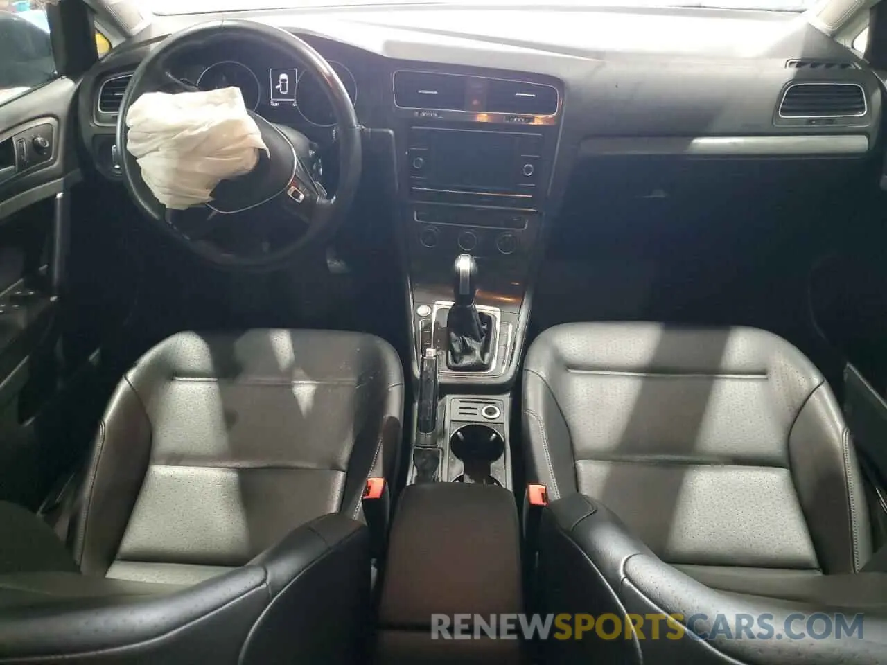 8 fotografías del automóvil dañado 3VWG57AU5MM011862 VOLKSWAGEN GOLF 2021