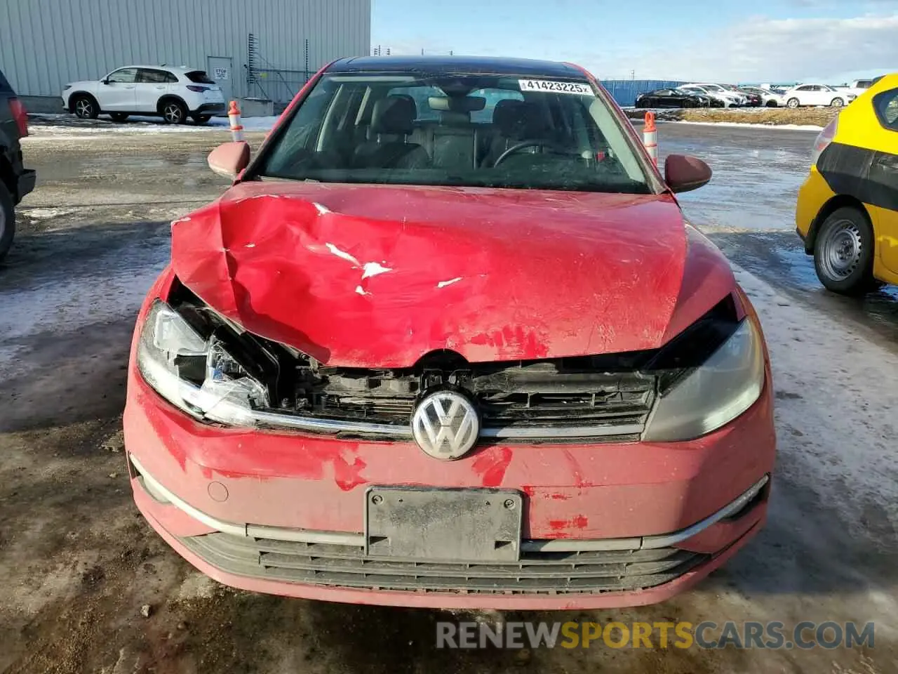 5 fotografías del automóvil dañado 3VWG57AU7MM012771 VOLKSWAGEN GOLF 2021