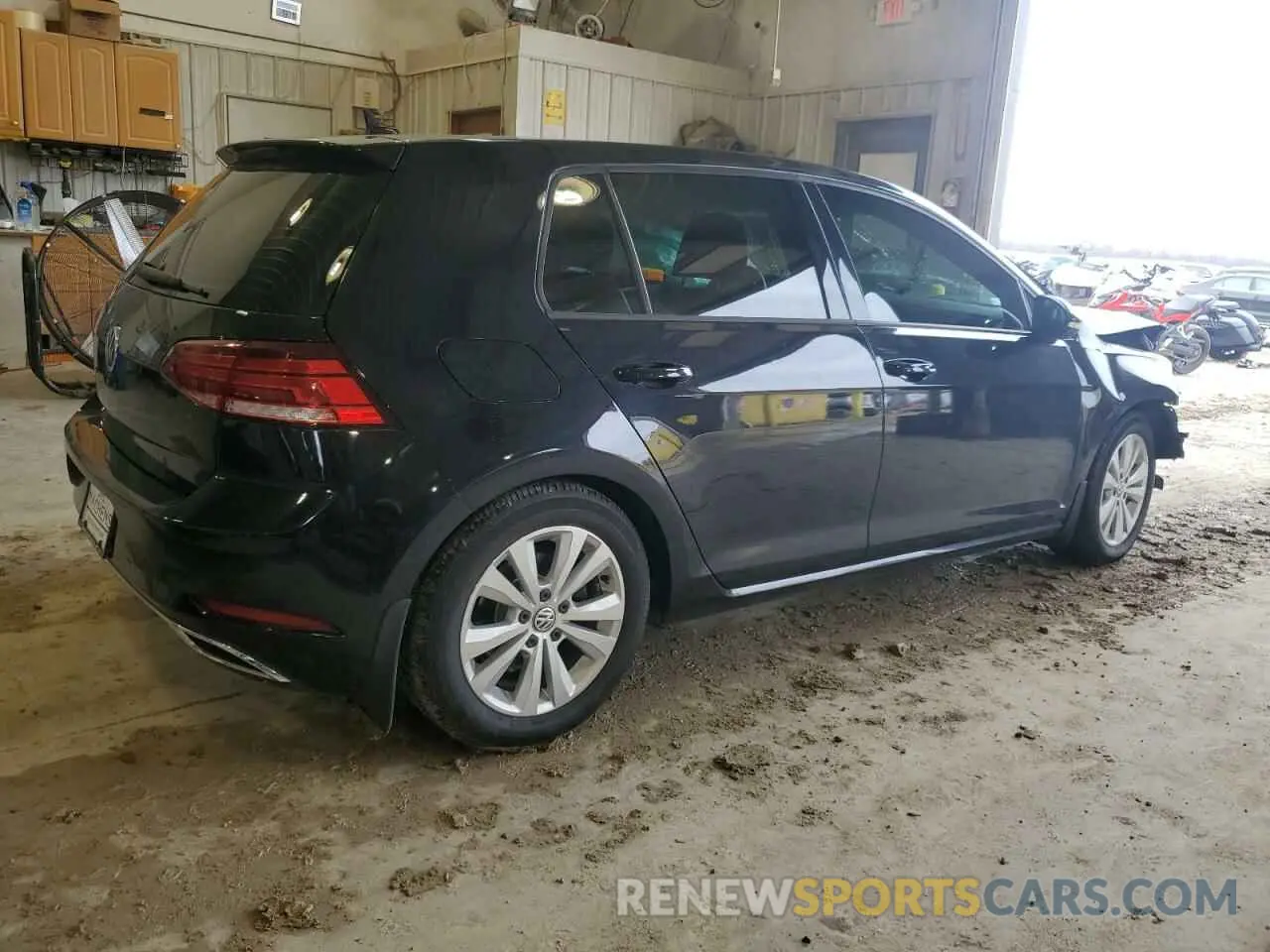 3 fotografías del automóvil dañado 3VWG57AU9MM006311 VOLKSWAGEN GOLF 2021