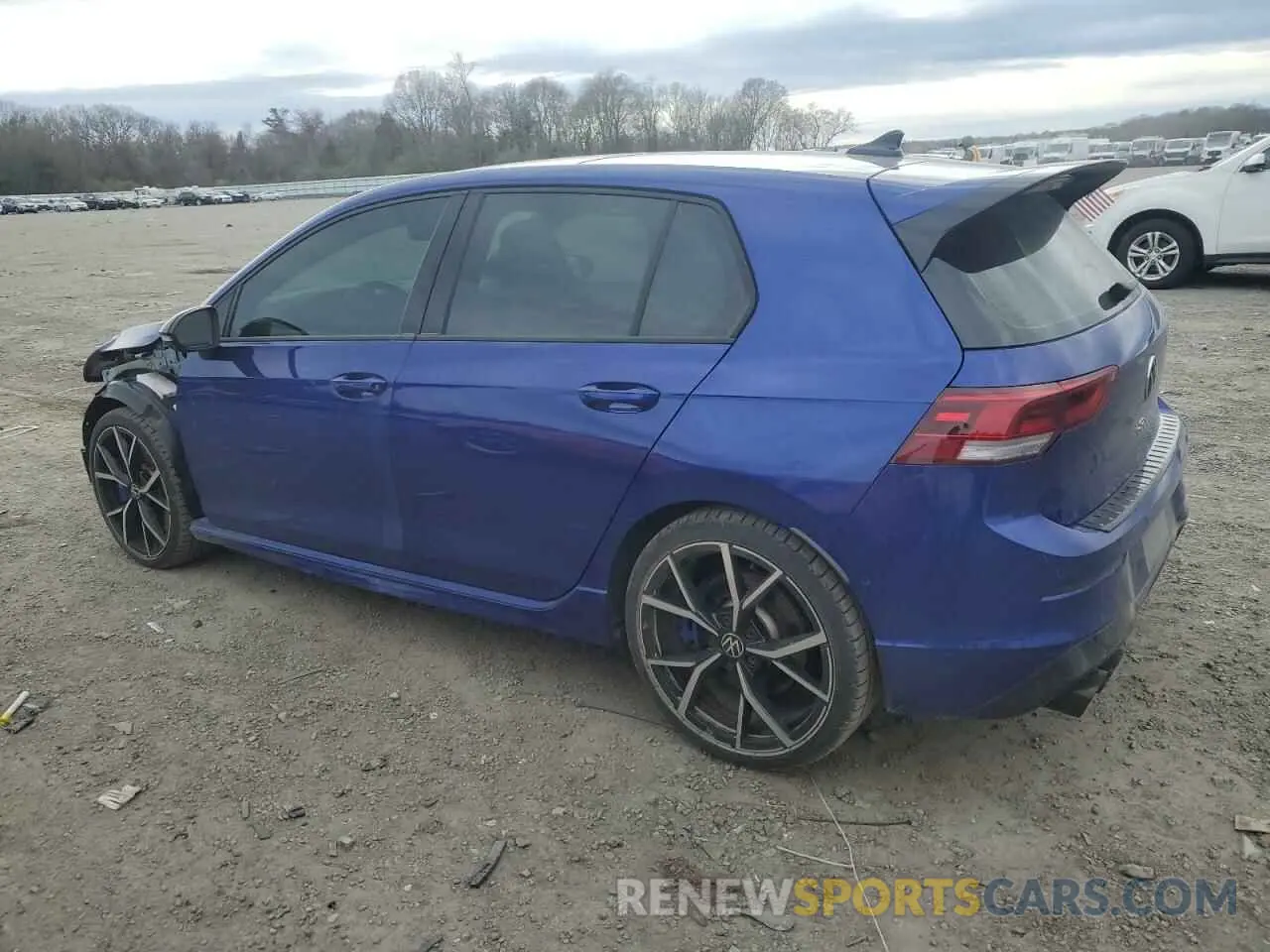 2 fotografías del automóvil dañado WVWEB7CD6RW150406 VOLKSWAGEN GOLF 2024