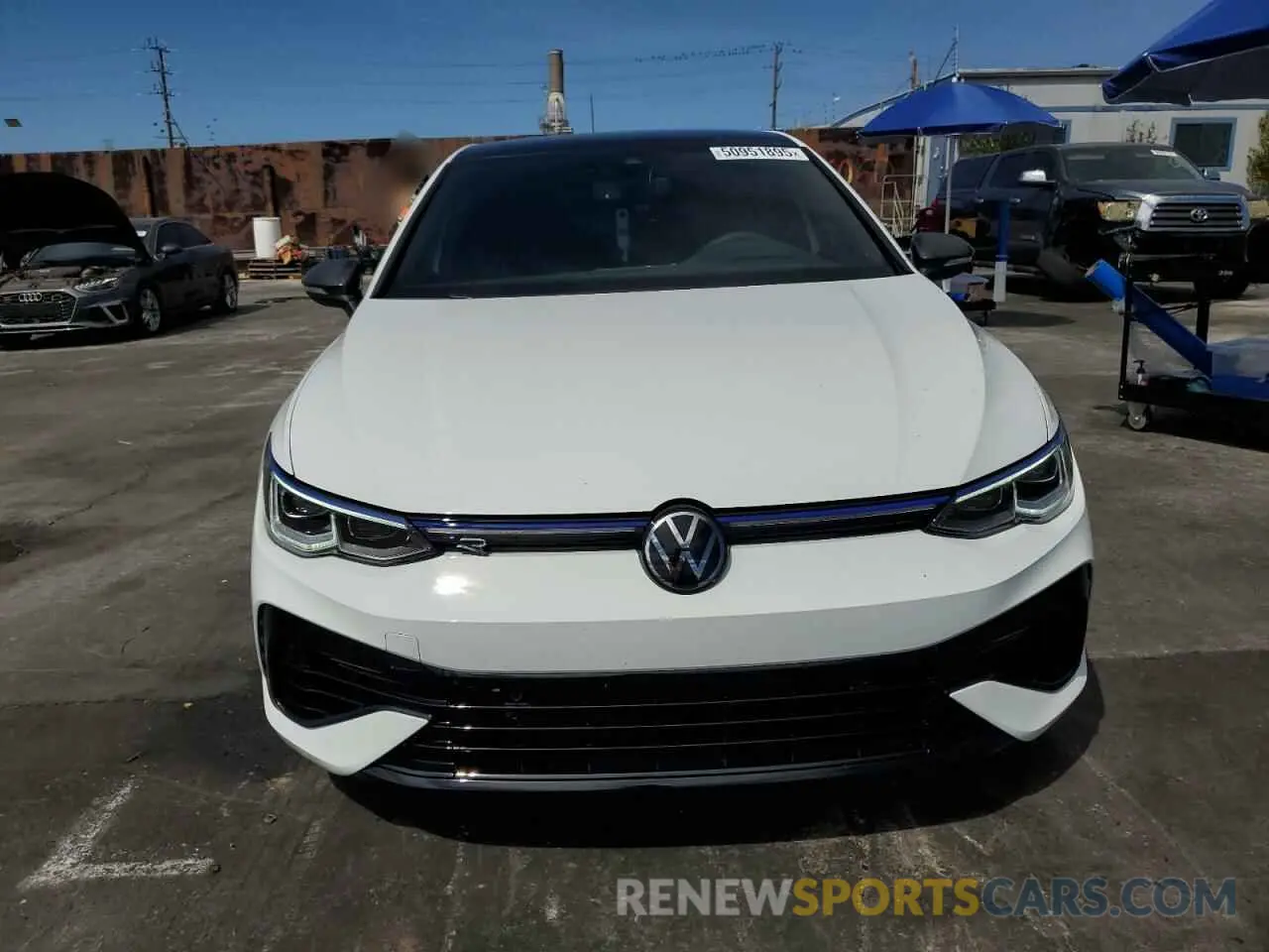 5 fotografías del automóvil dañado WVWEB7CD8RW225302 VOLKSWAGEN GOLF 2024
