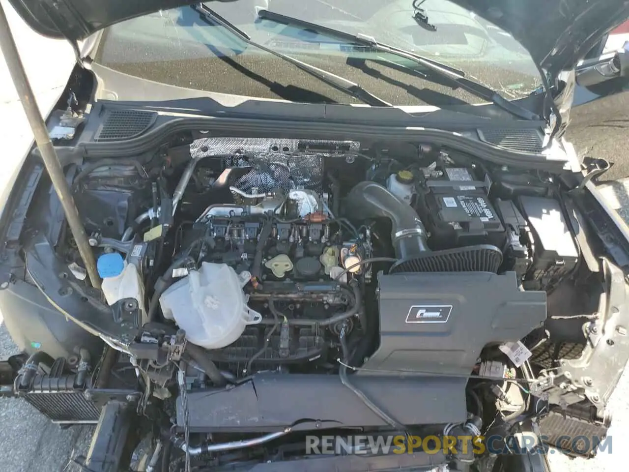 12 fotografías del automóvil dañado WVWEB7CDXRW147914 VOLKSWAGEN GOLF 2024