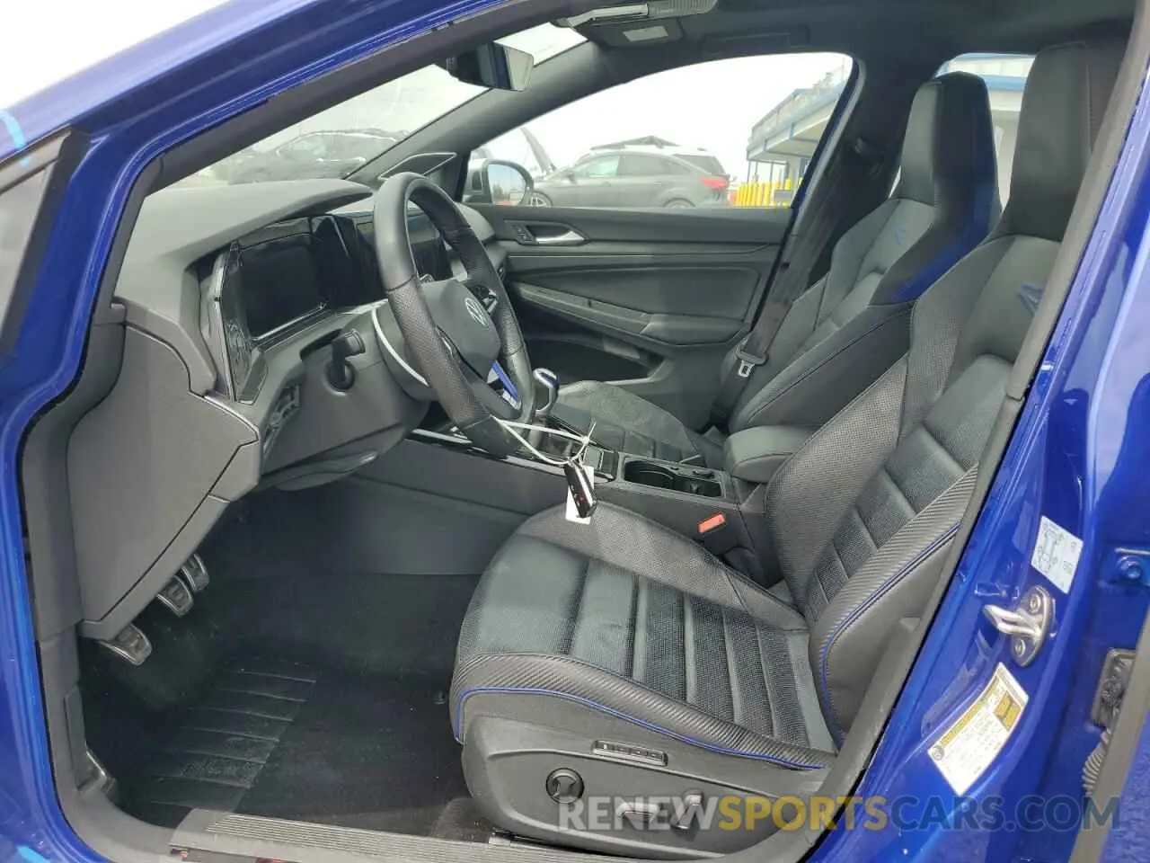 7 fotografías del automóvil dañado WVWFB7CD2RW157888 VOLKSWAGEN GOLF 2024