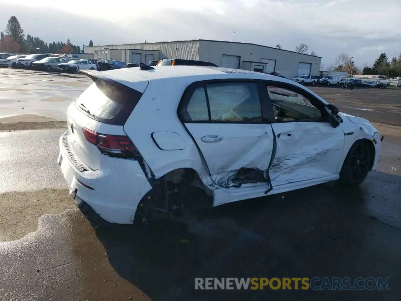 3 fotografías del automóvil dañado WVWFB7CD3RW221758 VOLKSWAGEN GOLF 2024