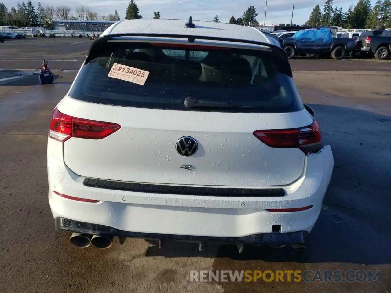 6 fotografías del automóvil dañado WVWFB7CD3RW221758 VOLKSWAGEN GOLF 2024