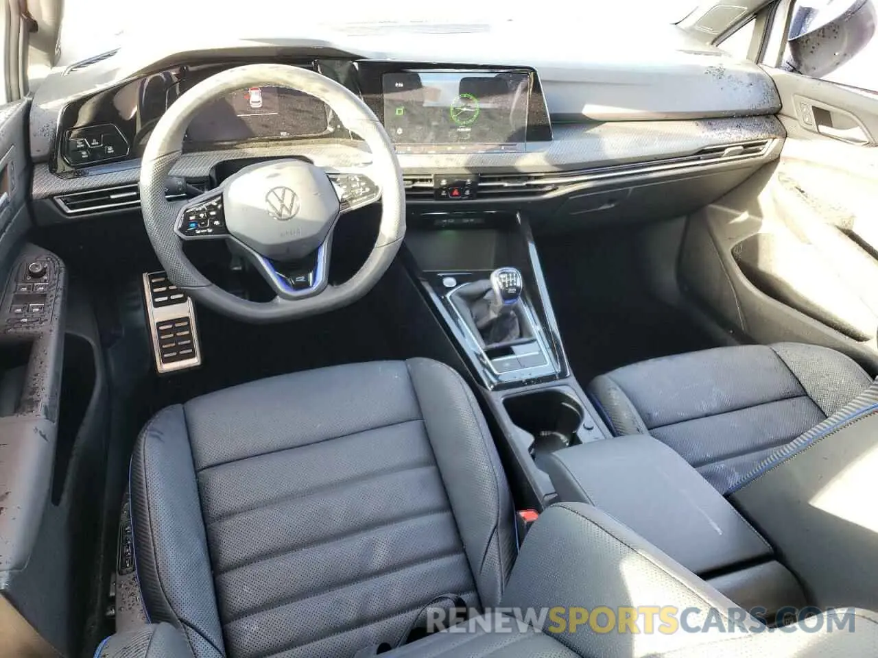8 fotografías del automóvil dañado WVWFB7CD3RW221758 VOLKSWAGEN GOLF 2024